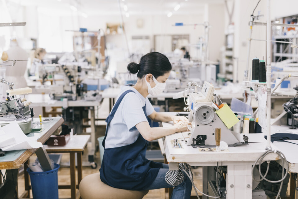 現場の作業効率と精度向上のため、生産管理基幹システムを改修