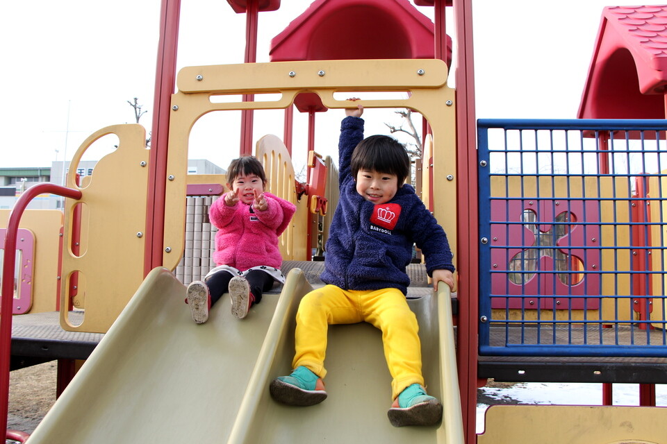 蔵王町総合運動公園の遊具広場にあるコンビネーション遊具