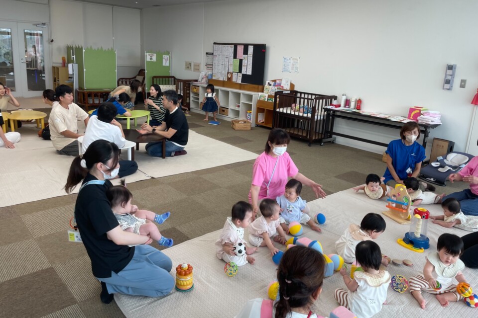 「にら★ちび」では「多胎ちゃんパパママの会」などの交流イベントを開催
