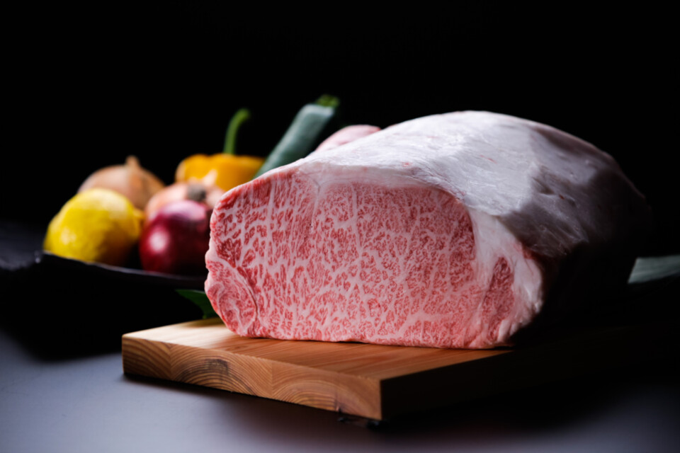 脂身と赤身のバランスが絶妙な神石牛