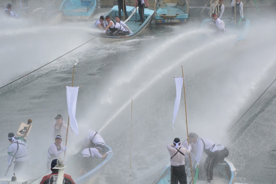 なぜ寄附を募るのか 画像