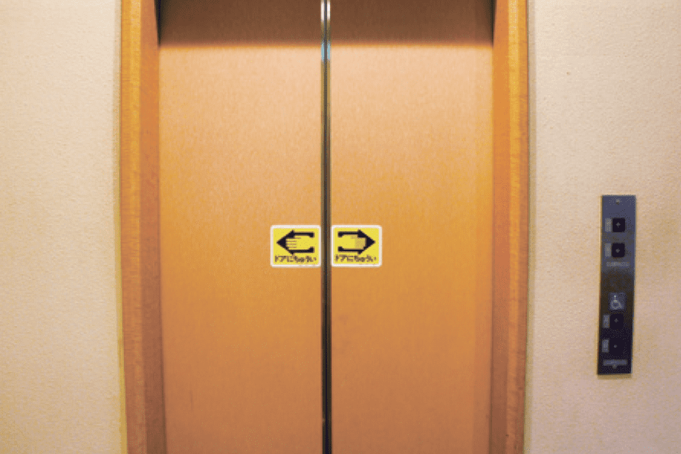 学校エレベーター整備事業