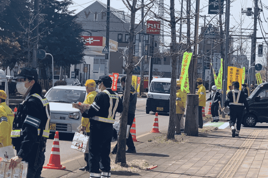住みよい地域づくり　みんなで守る交通ルール、広げる安全の輪！