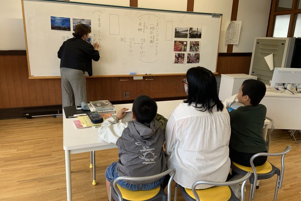 外国人のこどもの学びと暮らしを支援します！