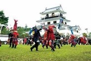 人の流れをつくり、つながりを築く事業