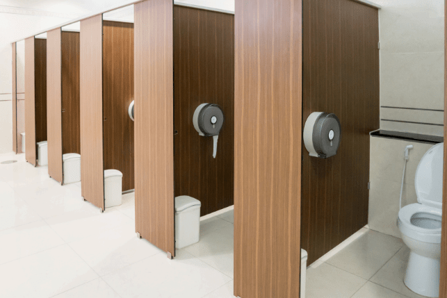 学校トイレ洋式化・体育館の空調整備プロジェクト