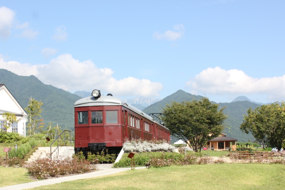 安曇野ちひろ公園管理事業