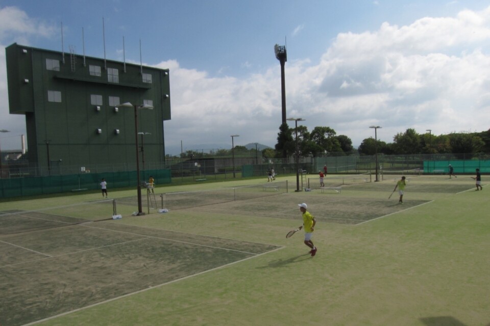 小郡市テニスコート照明LED化プロジェクト