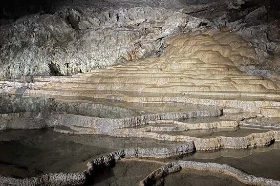 日本一のカルスト台地を守ろうプロジェクト