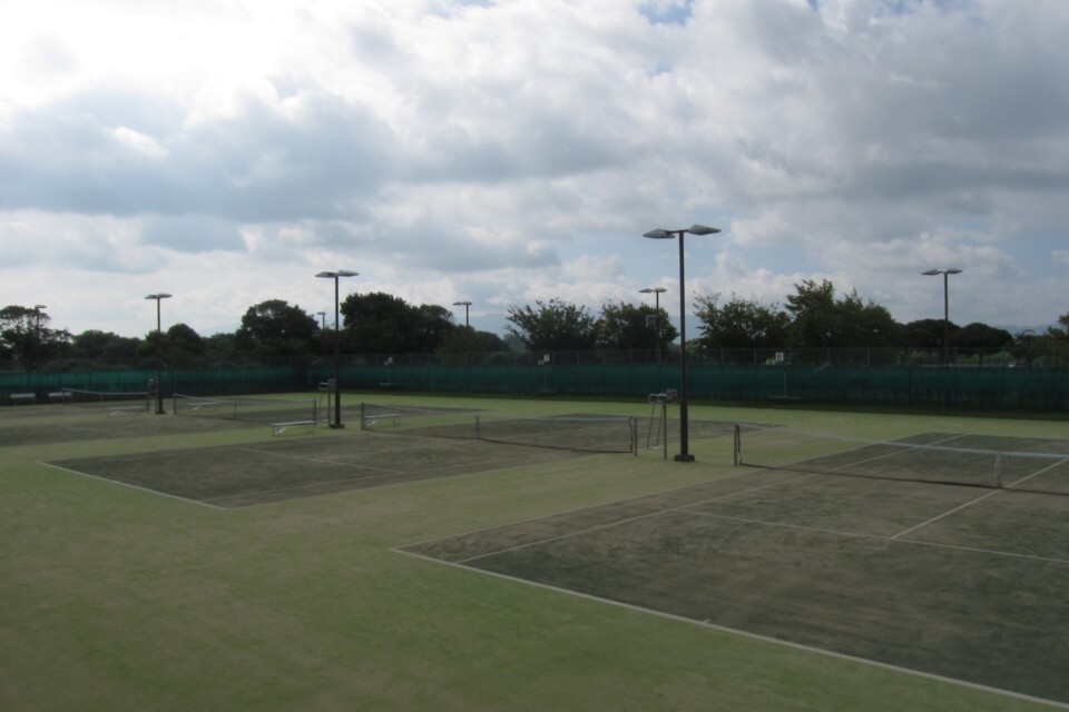 小郡市テニスコート照明LED化プロジェクト